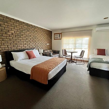 City Colonial Motor Inn Милдура Екстериор снимка