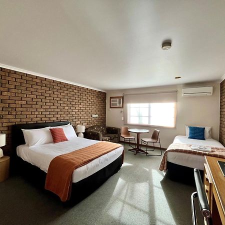 City Colonial Motor Inn Милдура Екстериор снимка