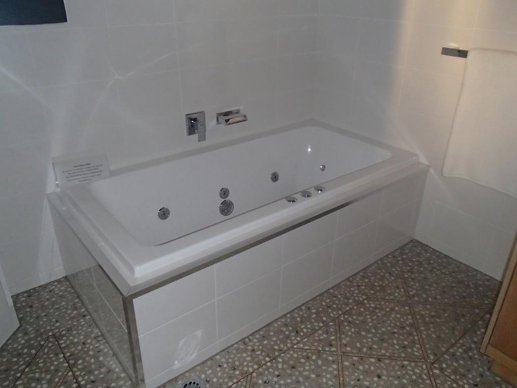 City Colonial Motor Inn Милдура Стая снимка