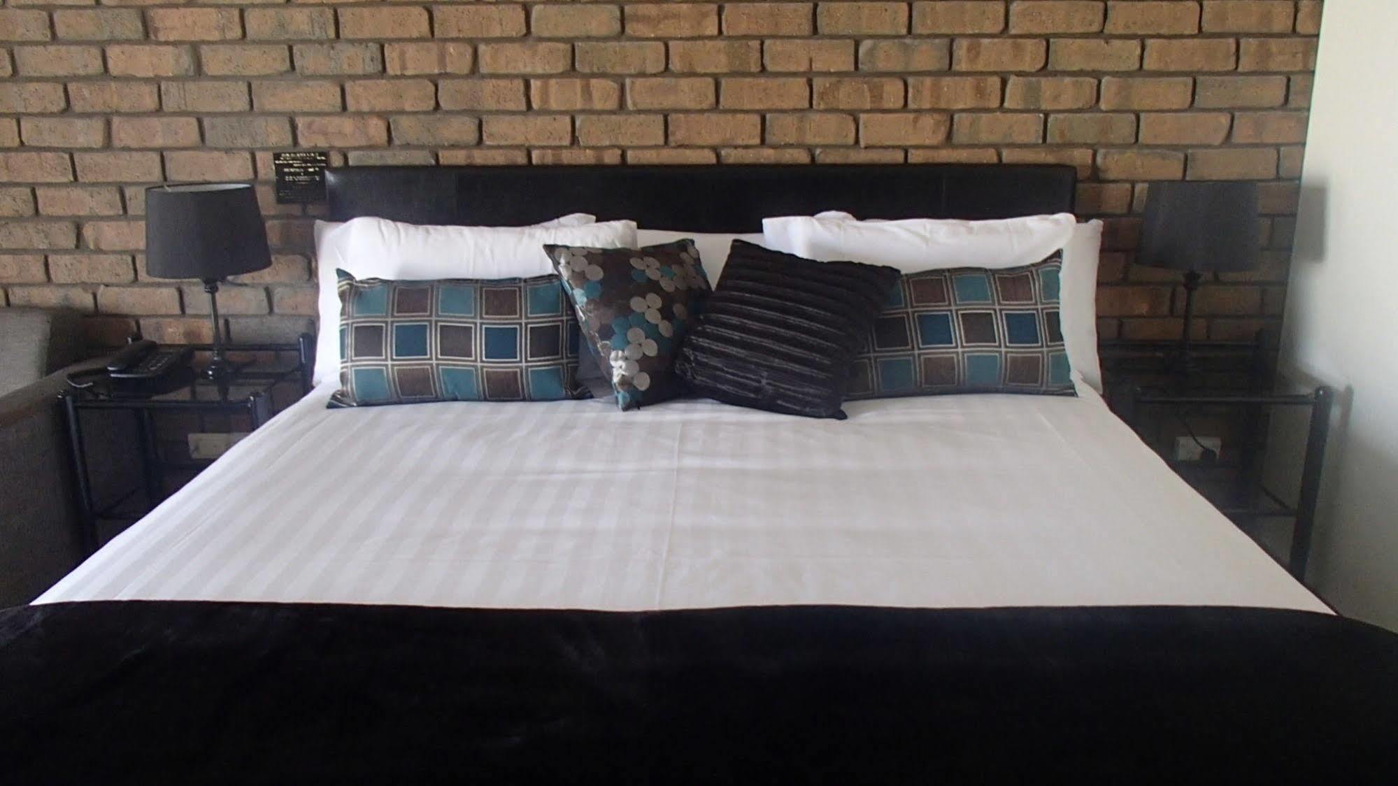 City Colonial Motor Inn Милдура Екстериор снимка
