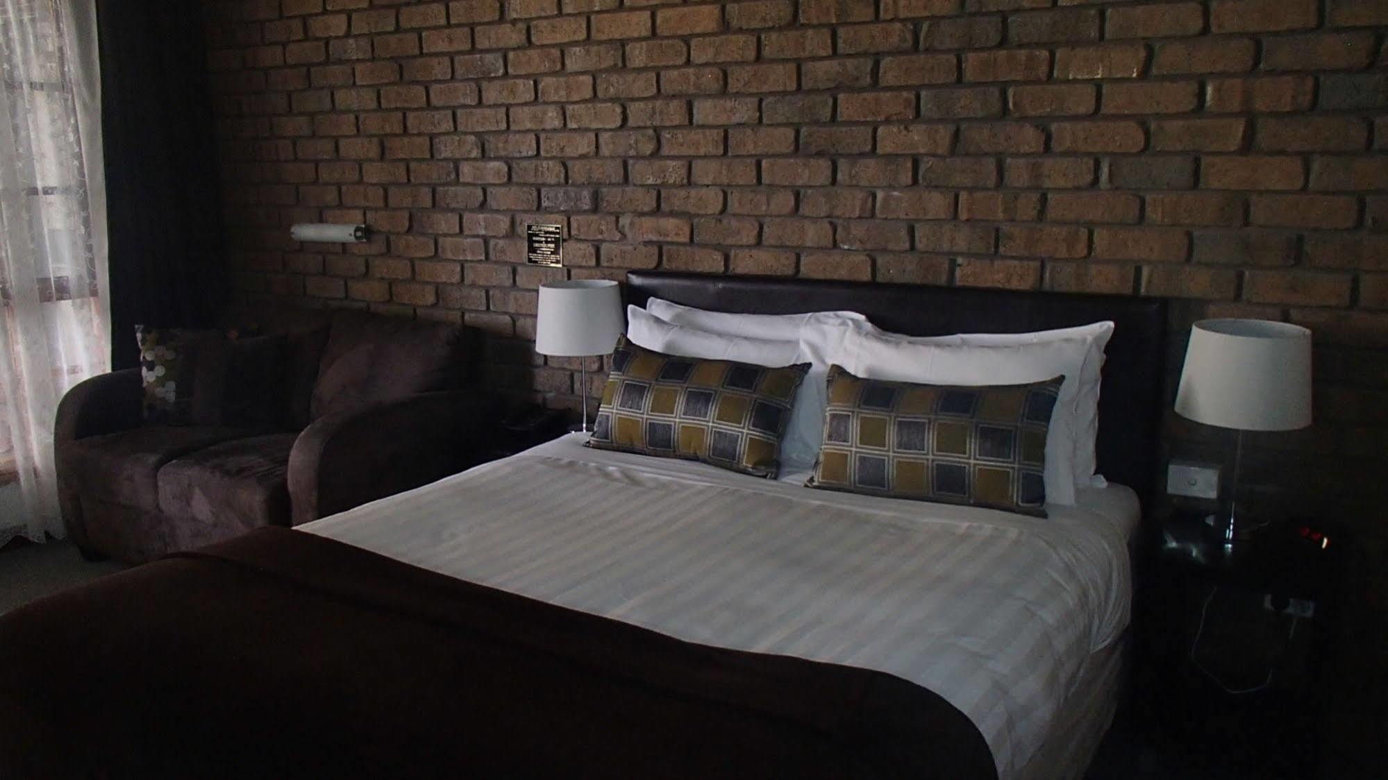 City Colonial Motor Inn Милдура Екстериор снимка